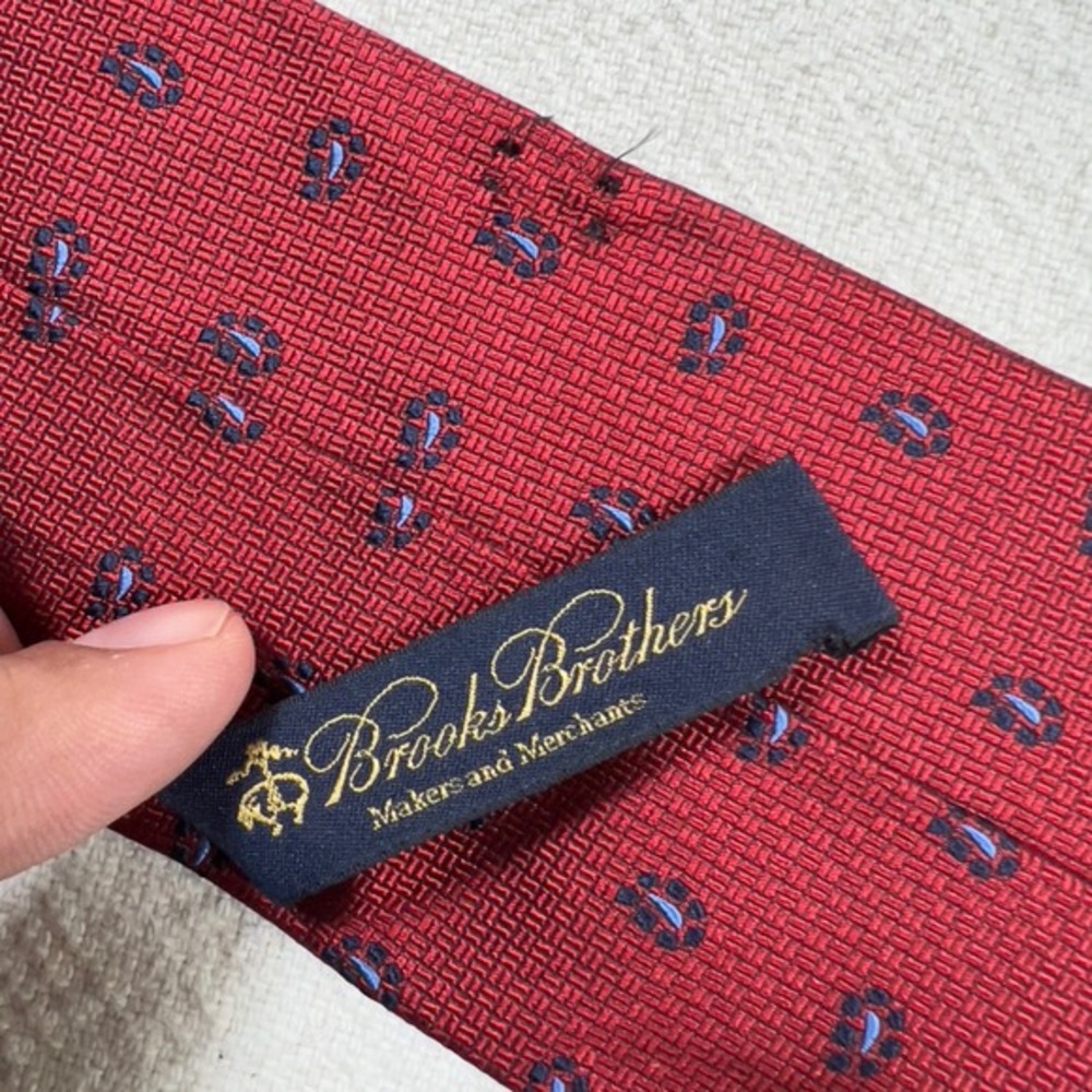 Brooks Brothers Makers and Merchants‎ Red Patterned Silk Necktie Mens - Picture 3 of 3
